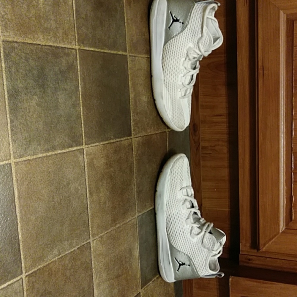 Jordan size 6y